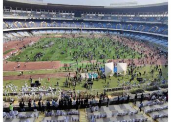 Mamta Banerjee's statement came after the chaos in Kolkata Stadium, "I apologize wholeheartedly to Messi and his fans."