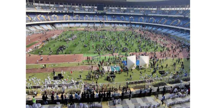 Mamta Banerjee's statement came after the chaos in Kolkata Stadium, "I apologize wholeheartedly to Messi and his fans."
