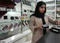 Mobile Prices 2026: If you are planning to buy a phone in the new year, then there is bad news for you, prices will rise by up to 6.9%.
