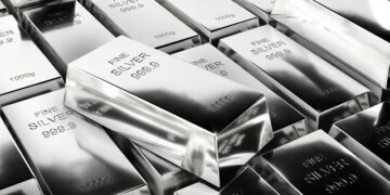 Movement in the silver market! Suddenly the price fell by Rs 4 thousand, quickly check the latest rates and the reason for the crash here.