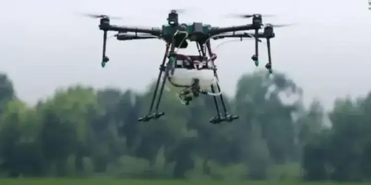 New initiative in agriculture using drone technology in Bhilwara, spraying of nano fertilizers and medicines at concessional rates.