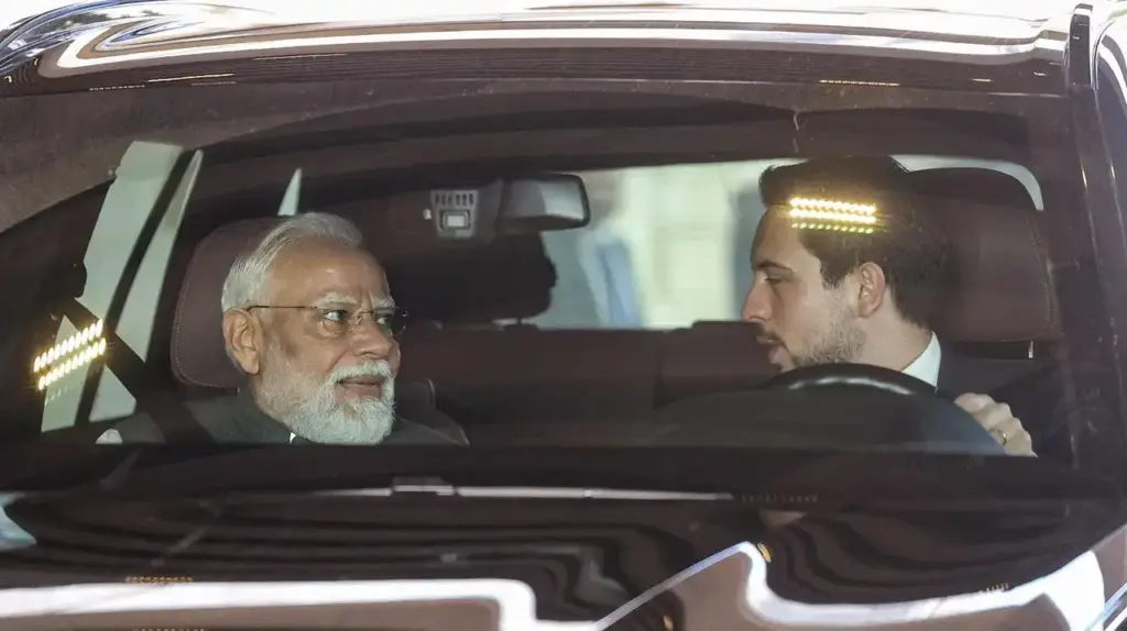 Out of the book of politics… this meeting between PM Modi and Crown Prince of Jordan is telling a lot