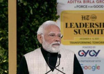 PM Modi criticized the tag of 'Hindu rate of growth', 'It was a reflection of the mentality of slavery'