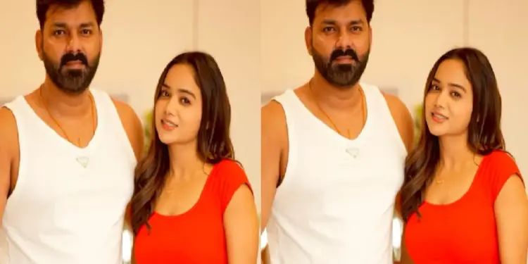 Pawan Singh With Manisha Rani: Manisha Rani was seen with Power Star Pawan Singh, the excitement of the fans reached the seventh heaven.