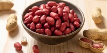 Peanuts work like medicine in winter, eating this way will double the benefits.