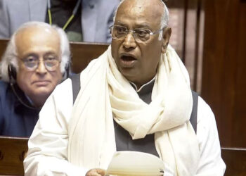 'People say you belong to his party', Kharge's sharp sarcasm while welcoming the Vice President in Rajya Sabha