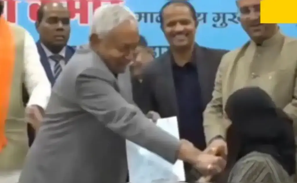 Political turmoil over Nitish Kumar's viral video, opposition called it an insult to women