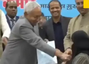 Political turmoil over Nitish Kumar's viral video, opposition called it an insult to women