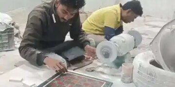 Prime Minister Modi gave marble chess to friend Putin, wave of happiness among handicraft traders of Agra