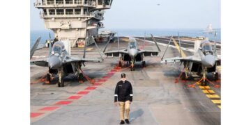 Prime Minister Modi wished Navy Day, remembered Diwali spent on INS Vikrant