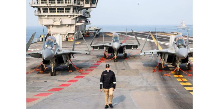 Prime Minister Modi wished Navy Day, remembered Diwali spent on INS Vikrant