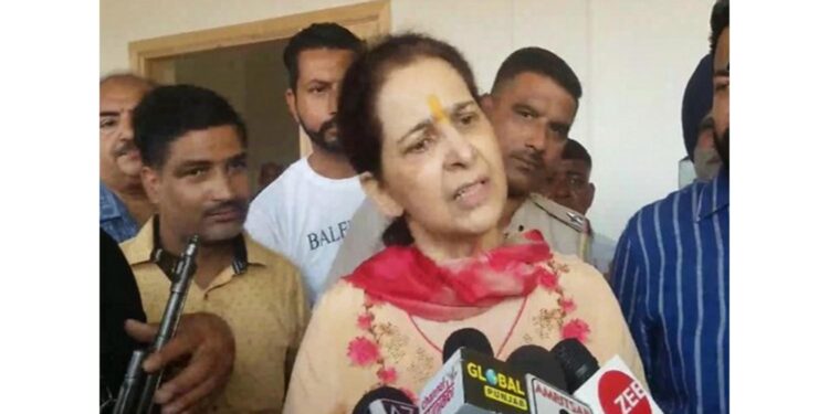 Punjab: Congress suspends party membership of Navjot Kaur Sidhu after '500 crore' statement