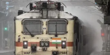Railway tickets expensive: Passengers going to Delhi, Patna and Mumbai will now have to pay increased fare.