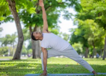 Say goodbye to stress and anxiety: Get a healthy lifestyle with regular Trikonasana