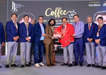 Second day of 'Jaipur Jewelery Show' at JECC, around 14,000 visitors participated