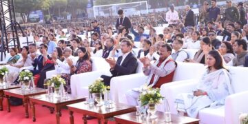 Seeing the wonderful atmosphere of sports, I feel like entering the field again - Rajyavardhan Singh Rathore