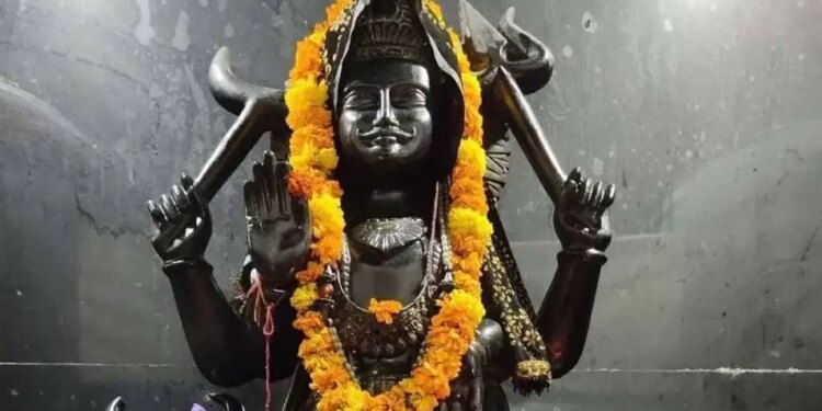Shani Dhaiya 2026: Warning time for these zodiac signs, take decisions related to job and money carefully.