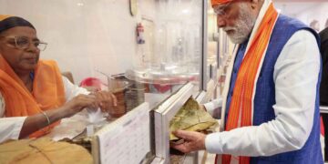 Shri Guru Gobind Singh Ji inspires us to stand for truth, justice and religion: Prime Minister Modi