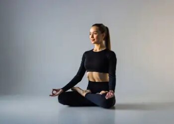 'Siddhasana' will relieve stress in busy life, know its benefits