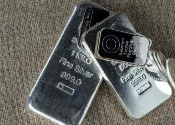 Silver Price Record: Silver reached above Rs 2 lakh, gold also made a new high! Now what will happen next? Know the opinion of experts