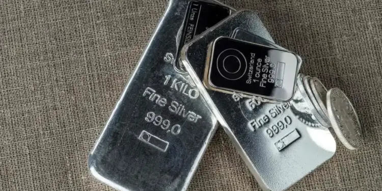 Silver Price Record: Silver reached above Rs 2 lakh, gold also made a new high! Now what will happen next? Know the opinion of experts