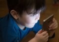 Social media is making children aggressive and irritable, every parent will feel scared after reading this survey report.