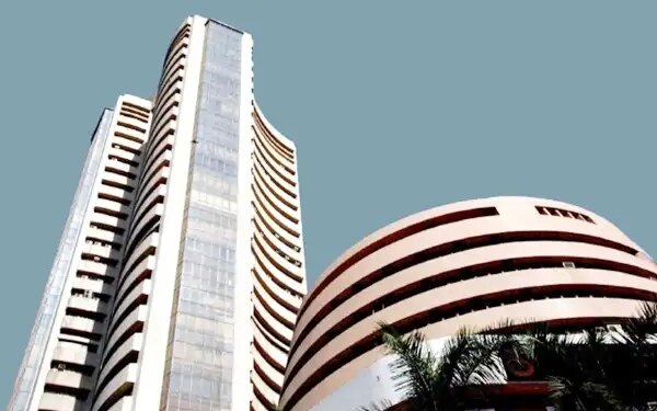 Stock Market Opening: Bears continue to dominate the stock market! Nifty slipped below 26000, Sensex fell 300 points