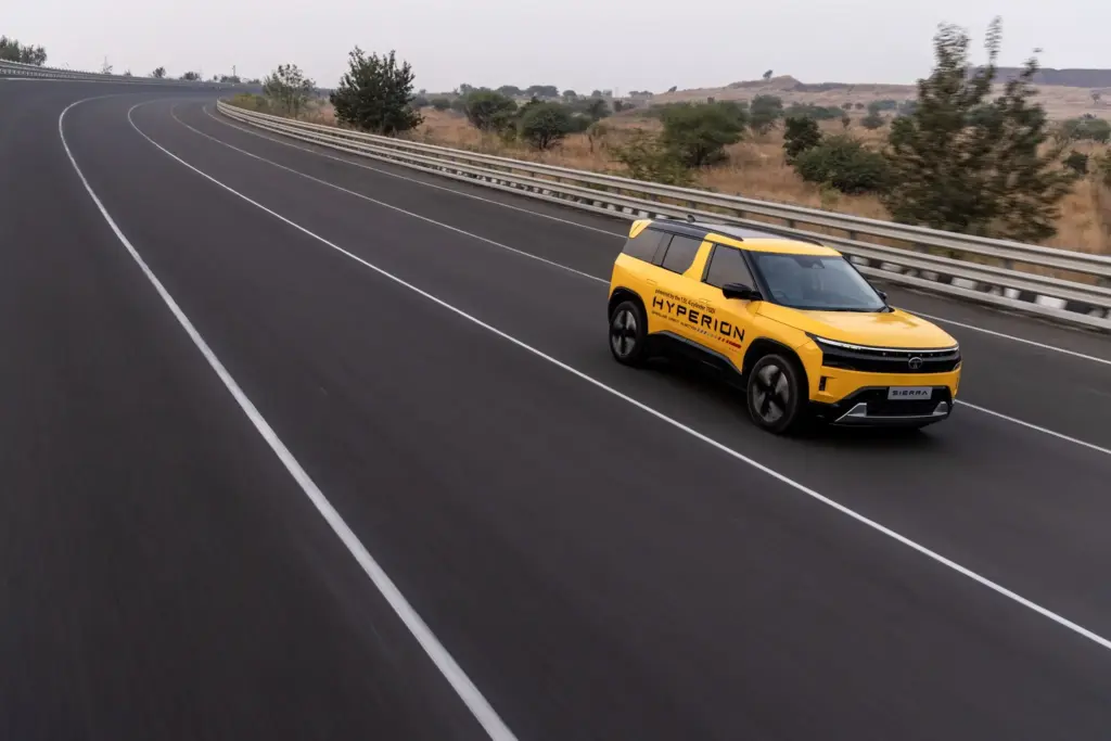 Tata Siera became a car giving mileage of 30 KMPL. Ended the game of Hybrid and EV vehicles.