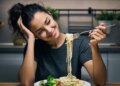 The habit of eating frequently weakens the digestive power, its negative effects are described in Ayurveda.