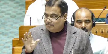 There is no negative impact on vehicles by mixing ethanol in petrol, farmers are getting benefit: Nitin Gadkari