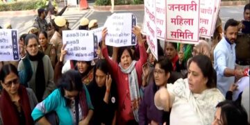 Unnao Rape Case: Uproar over Kuldeep Sengar's bail, victim's family demonstrated outside Delhi HC