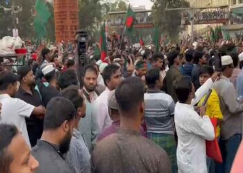 Violence broke out in Bangladesh after the death of Usman Hadi, demonstrations in many areas of Dhaka