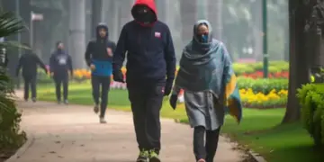 Walking at this time in winter strengthens the heart and lungs and also reduces weight.