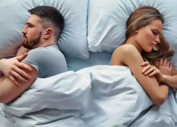 Why is the trend of sleep divorce increasing among couples these days? Know what is the connection between sleep and relationships?
