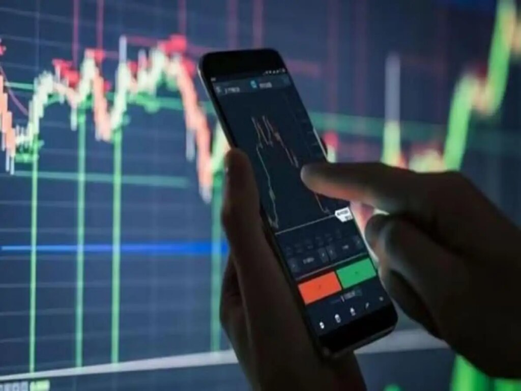 Will the market crash again or will there be recovery? Know the targets and stoploss of these top 20 stocks for earning today