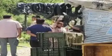 Woman beats young man with shoes in Uttarakhand, viral video creates stir on social media