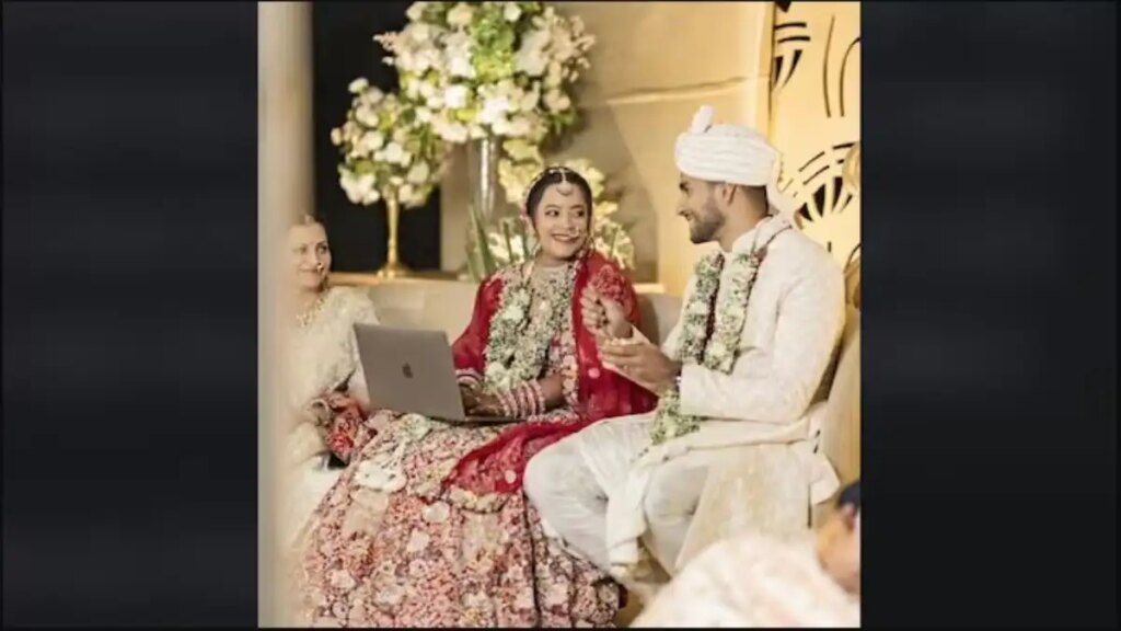 Work from pavilion! The bride had to fix a software bug while sitting in the pavilion, picture went viral on social media