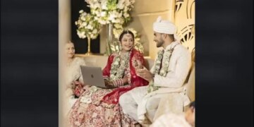 Work from pavilion! The bride had to fix a software bug while sitting in the pavilion, picture went viral on social media