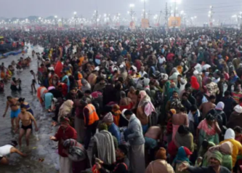 Magh Mela 2026: Huge crowd of devotees at Sangam on Mauni Amavasya, lakhs of people took a dip of faith in Brahma Muhurta.