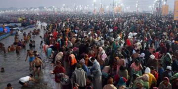 Magh Mela 2026: Huge crowd of devotees at Sangam on Mauni Amavasya, lakhs of people took a dip of faith in Brahma Muhurta.