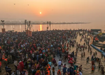 Basant Panchami 2026: Basant Panchami celebrated in the country, 2.10 crore devotees took a dip in Ganga and Sangam.