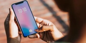 Attention Are you using a phone with expiry date? Know how to know for yourself and what are the disadvantages