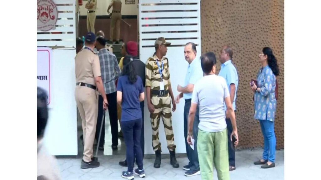 BMC elections: Big controversy over ink, Thackeray brothers alleged irregularities, Election Commission denied
