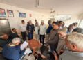 Behror: Public hearing in MLA's office, Dr. Jaswant Singh Yadav listened to the problems of the public.
