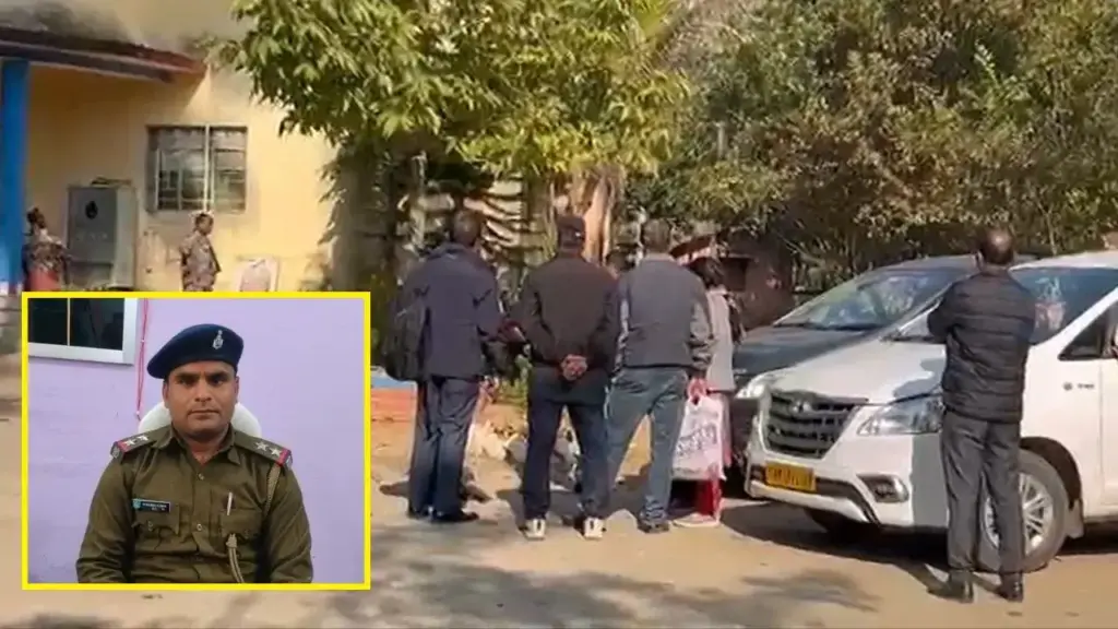 Big action by ACB in Gumla, Chainpur police station incharge arrested red handed while taking bribe of Rs 30 thousand