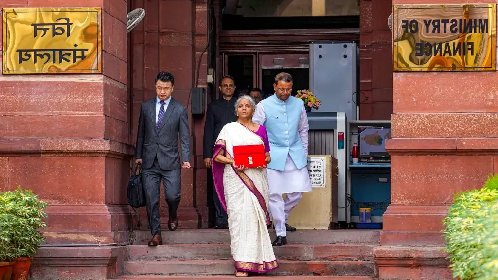 Budget 2026: Stock market will open on Sunday, note the timing of NSE and BSE
