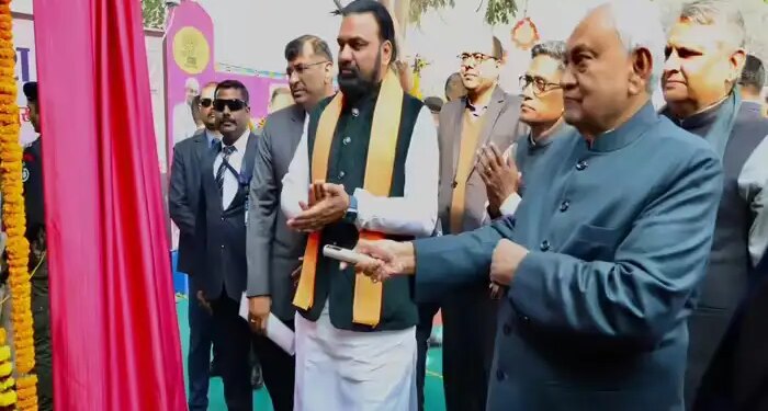 Chief Minister Nitish Kumar will reach Siwan today under Samriddhi Yatra, will gift 71 development schemes worth Rs 202 crore.