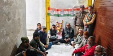 City Congress held a meeting in Ward 41 under the Save MNREGA campaign.