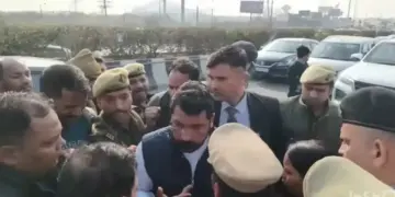 Clash between MP Chandrashekhar Azad and police on Delhi border, there was a scuffle in the insistence of reaching Meerut.