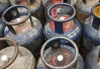 Commercial LPG cylinder prices as per international benchmark pricing: Central Government